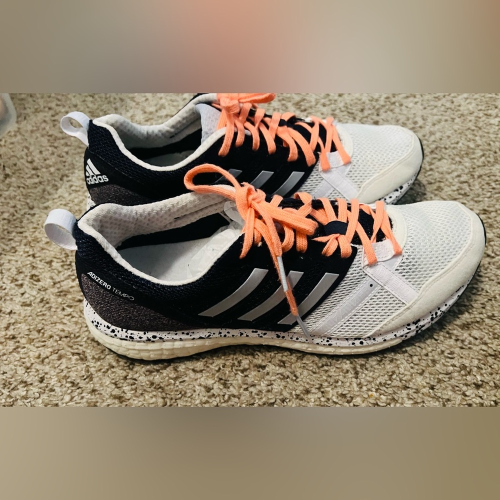 Tenías Adidas usadas en buen estado